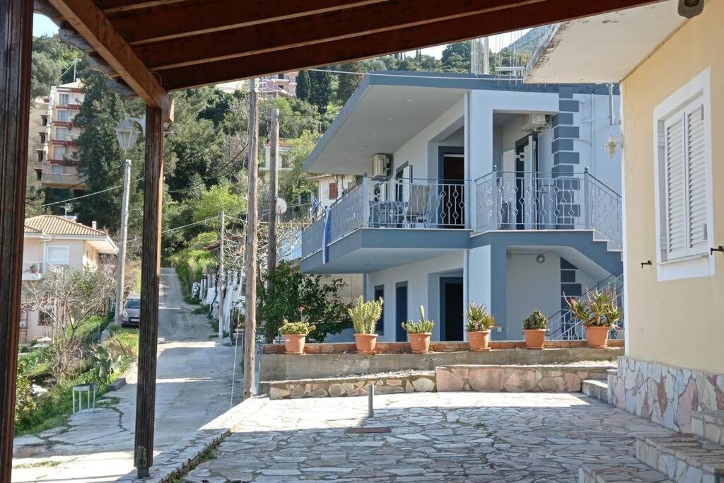 Melina Apartment Poros  Buitenkant foto