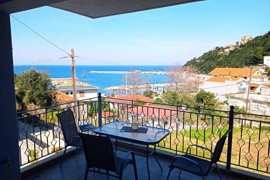 Melina Apartment Poros  Buitenkant foto