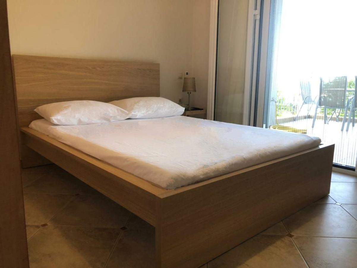 Melina Apartment Poros  Buitenkant foto