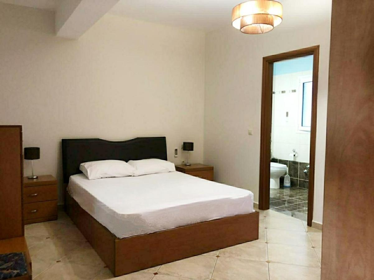 Melina Apartment Poros  Buitenkant foto